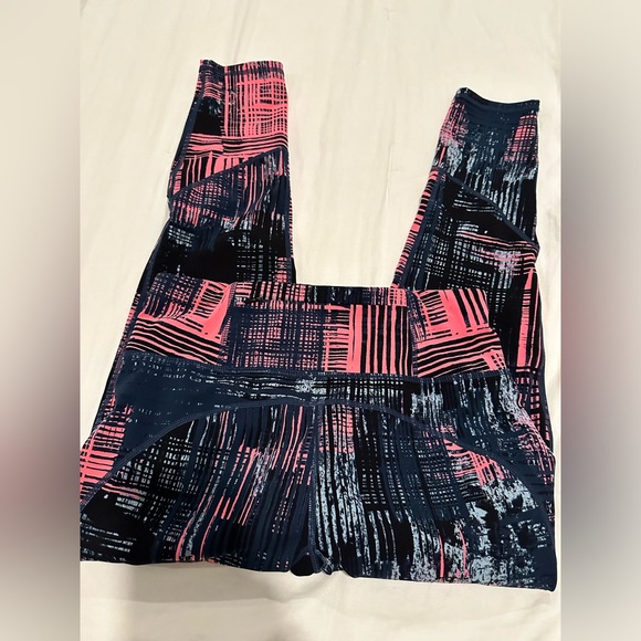 Sweaty Betty - Picture 3 of 4